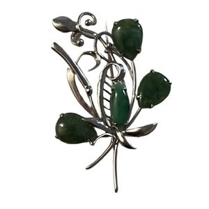 Antique  Art Deco Sterling Silver Green Jade Gem Floral Brooch